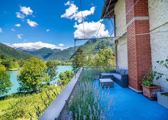 Villa House By The Most na Soči