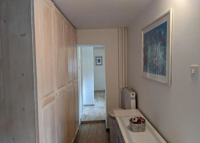 House By The Villa *